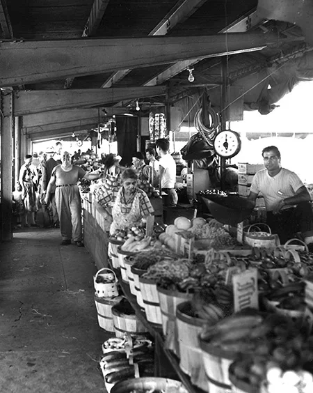 Omaha Farmers Market: Aksarben Village