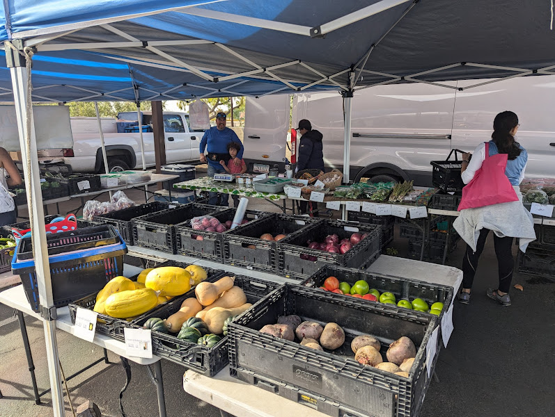 Roadrunner Park Farmers Market