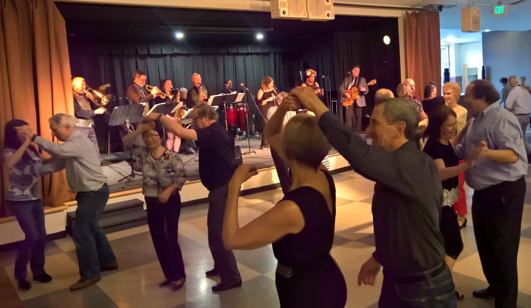 Lake Forest Park Commons Farmers Market