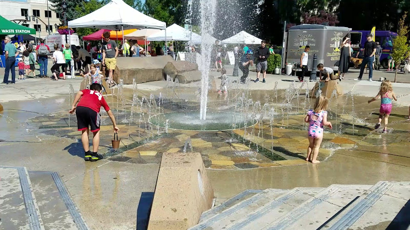 Downtown Hillsboro Saturday Farmers Market photo 2