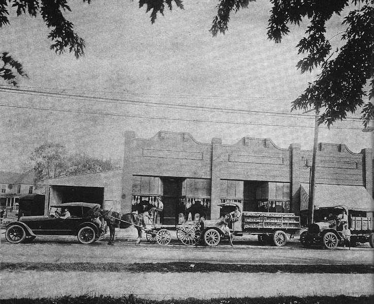 Farmers & Makers Market