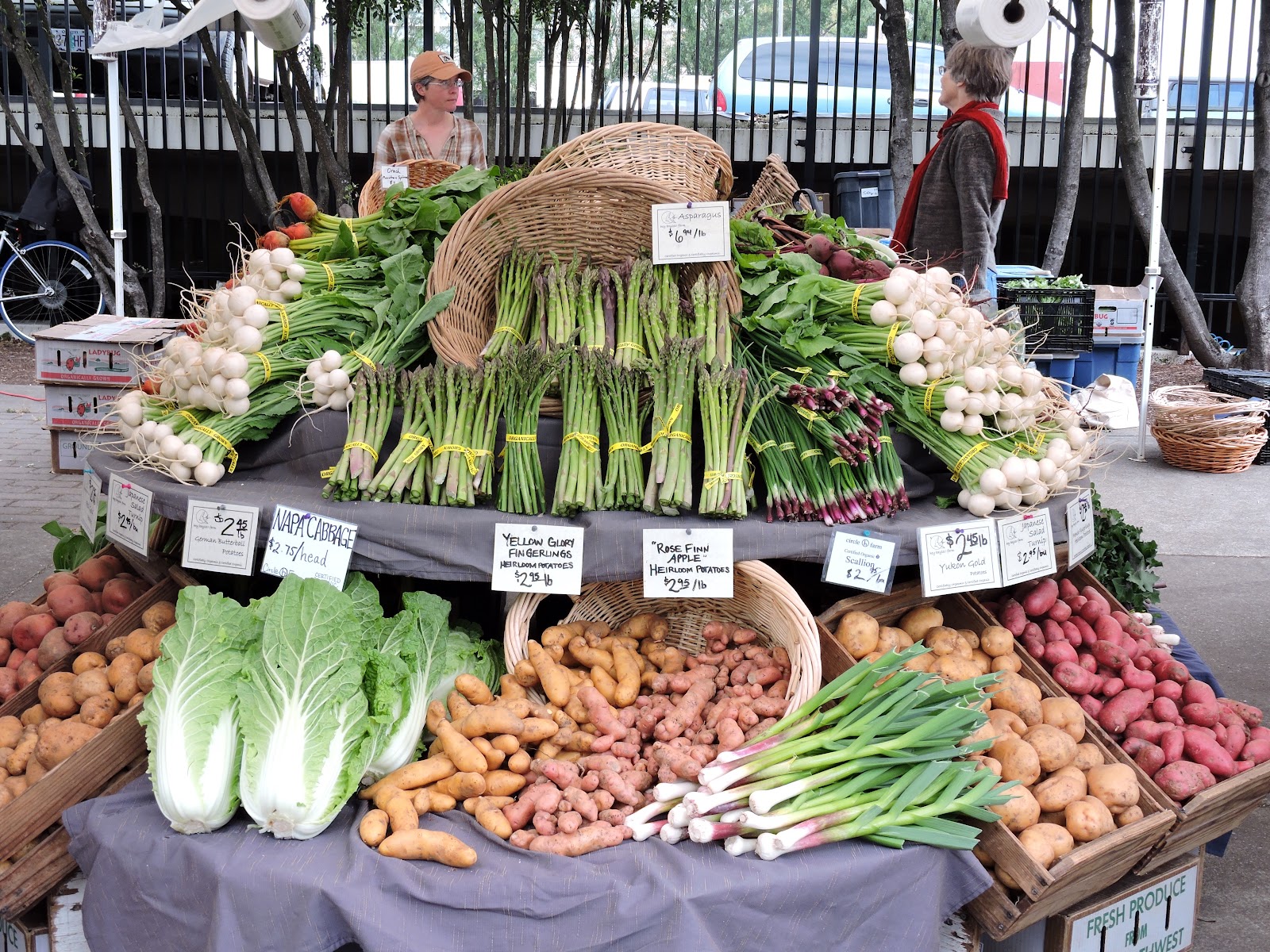 Lane County Holiday Farmers Market photo 4