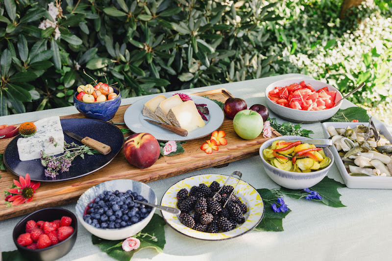 Smoke and Pickles Catering Co