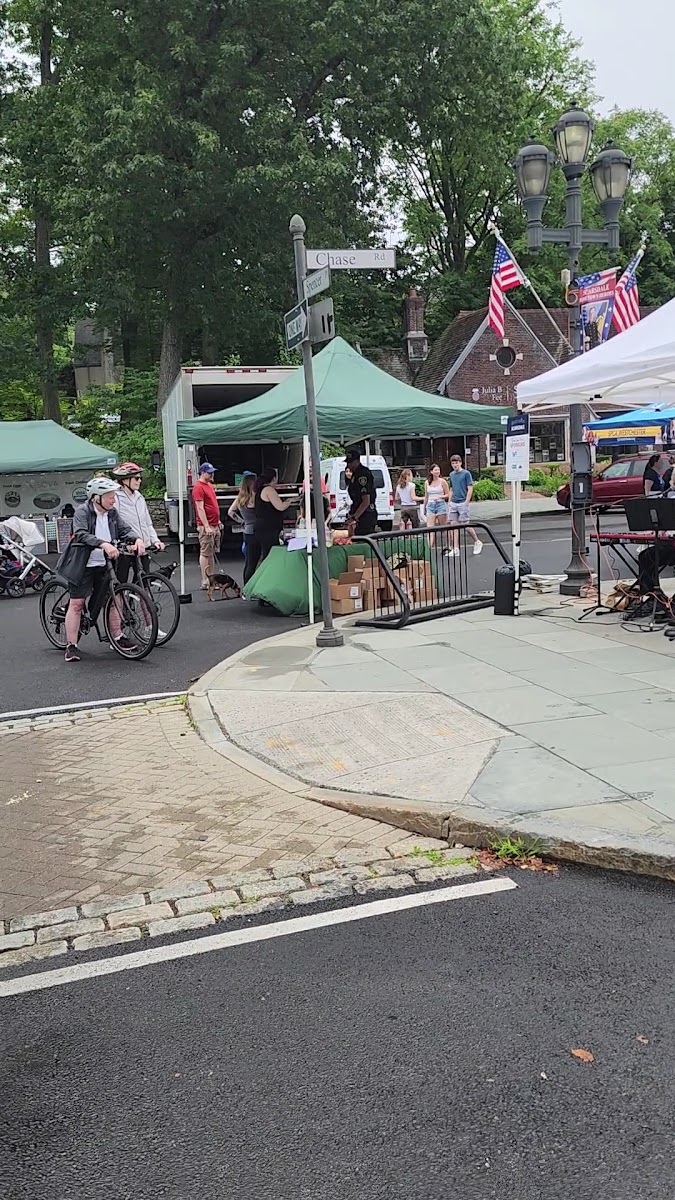 Down to Earth Scarsdale Farmers Market photo 3