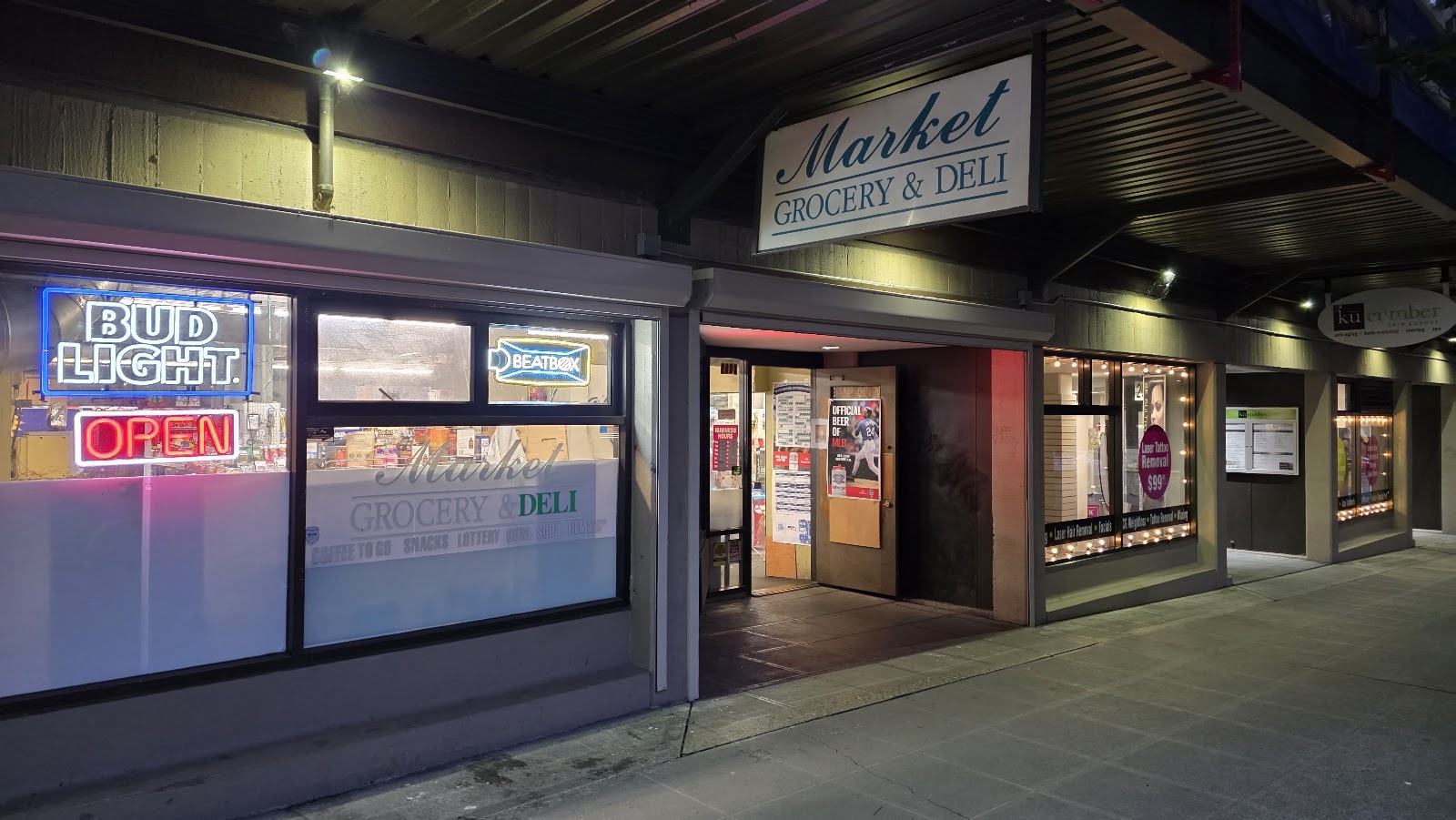 Pike Place Market Express @ Seattle City Hall photo 3