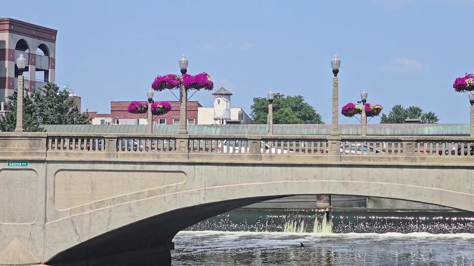 Aurora's Farmers Market Downtown photo 2