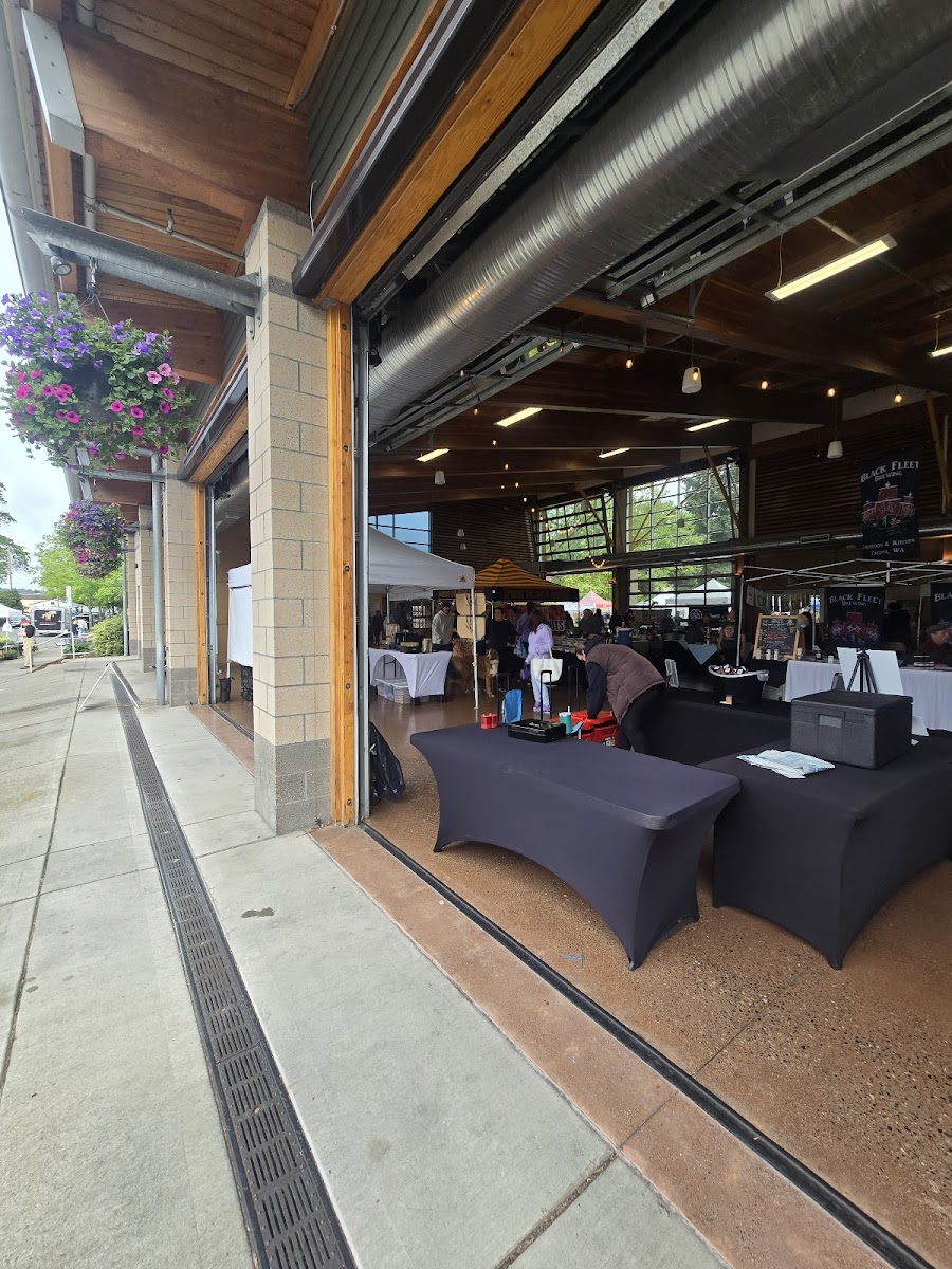 Puyallup Farmers' Market photo 2