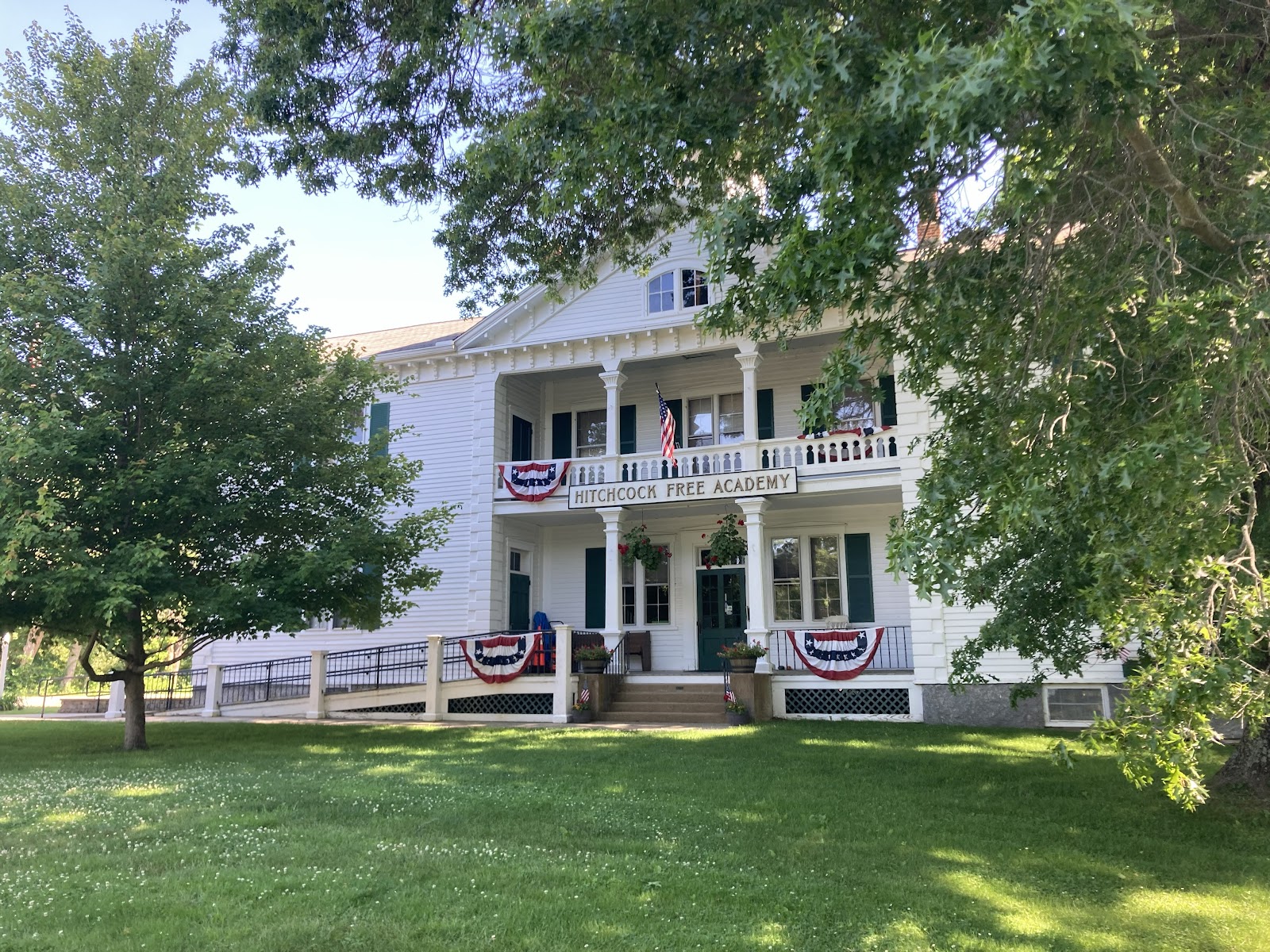 Brimfield Farmers Market at Hitchcock Free Academy
