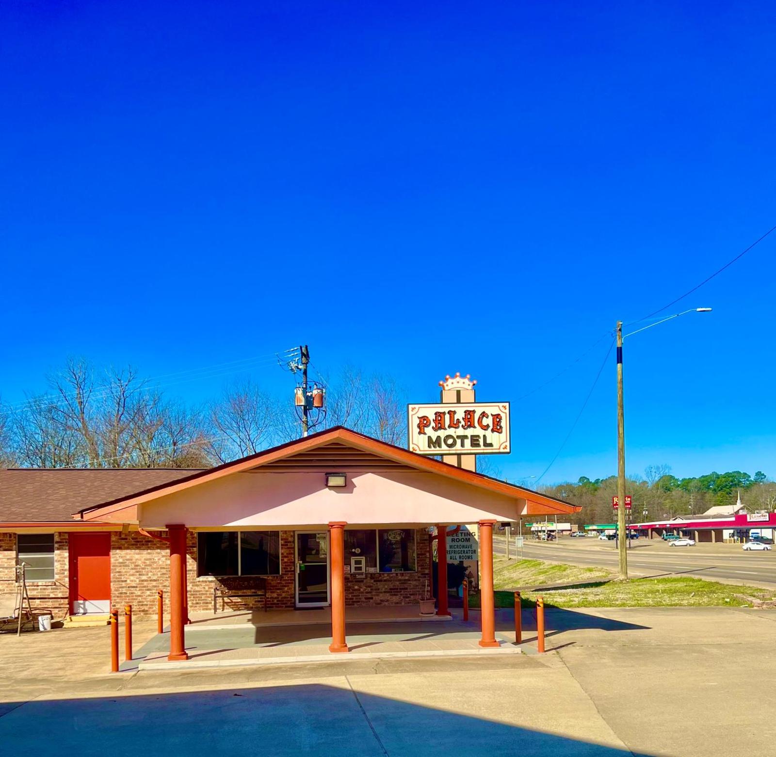 Palace Motel
