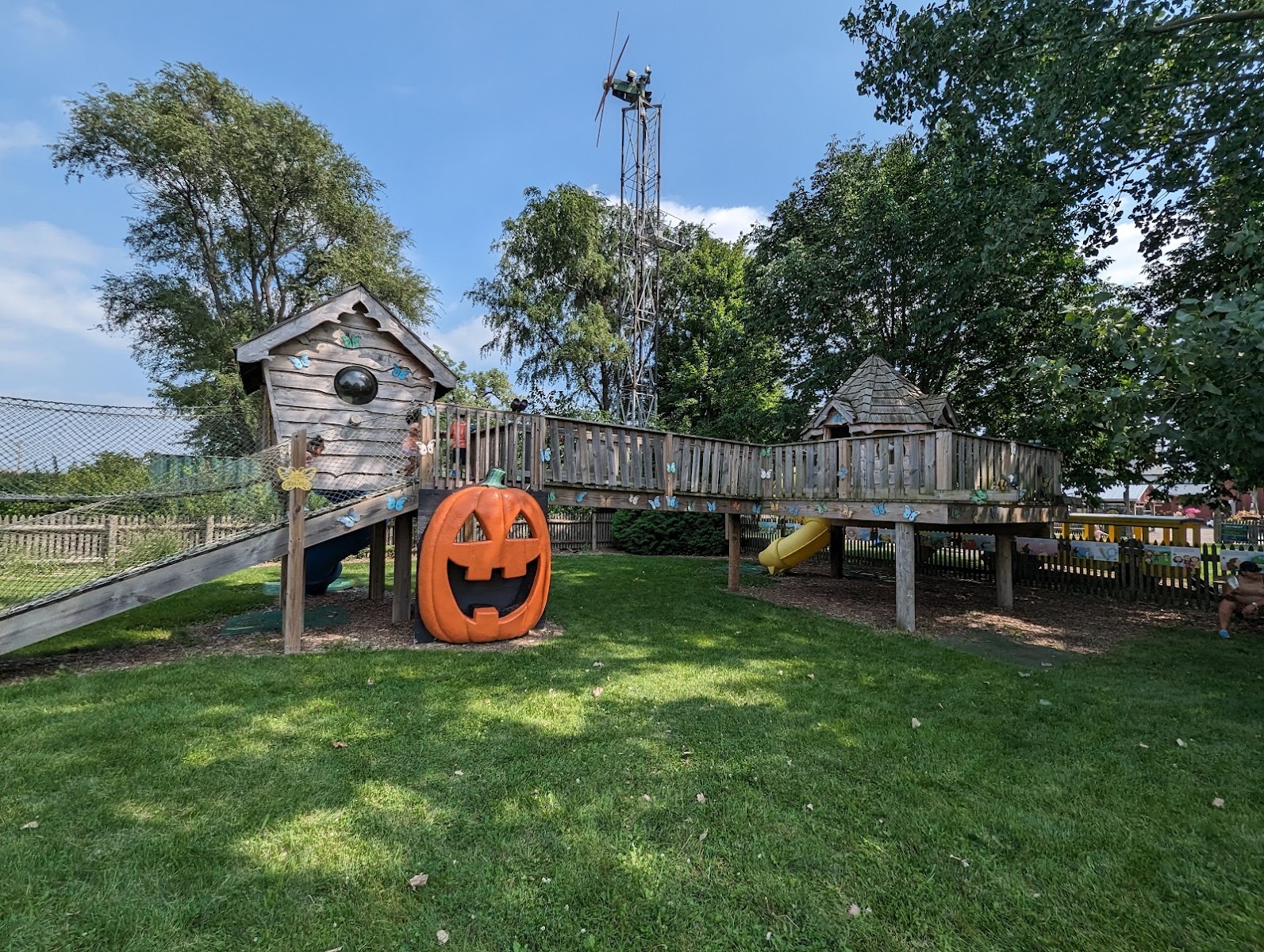 Cottonwood Acres photo 2