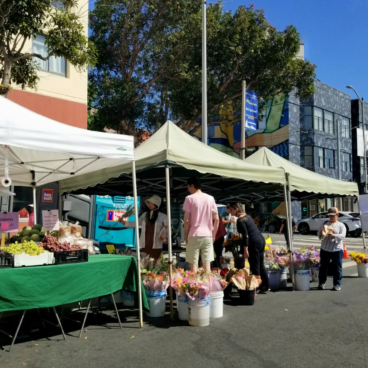 Inner Sunset Farmers' Market