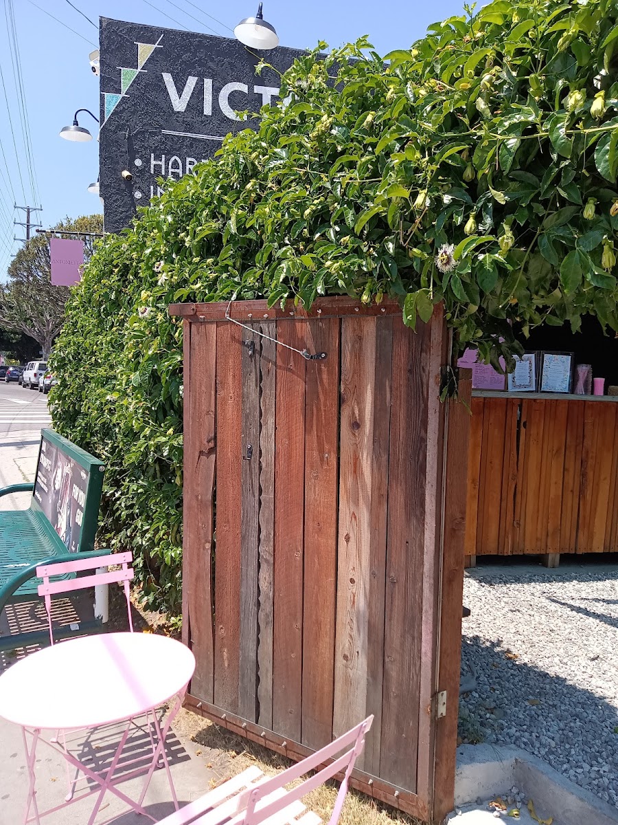 Melrose Place Farmers' Market photo 4