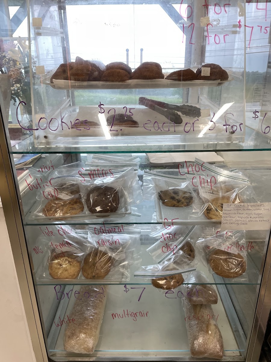 Arnold's Farm Fresh Produce photo 12